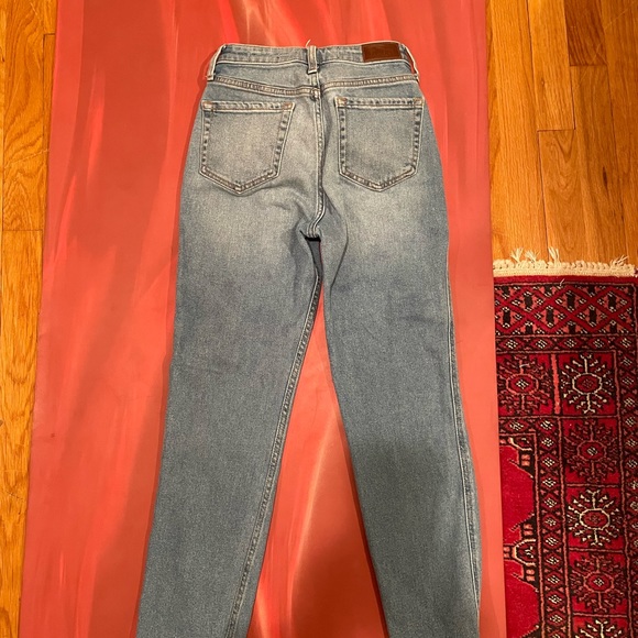 Hollister jeans size 24 perfect condition! - Picture 5 of 6